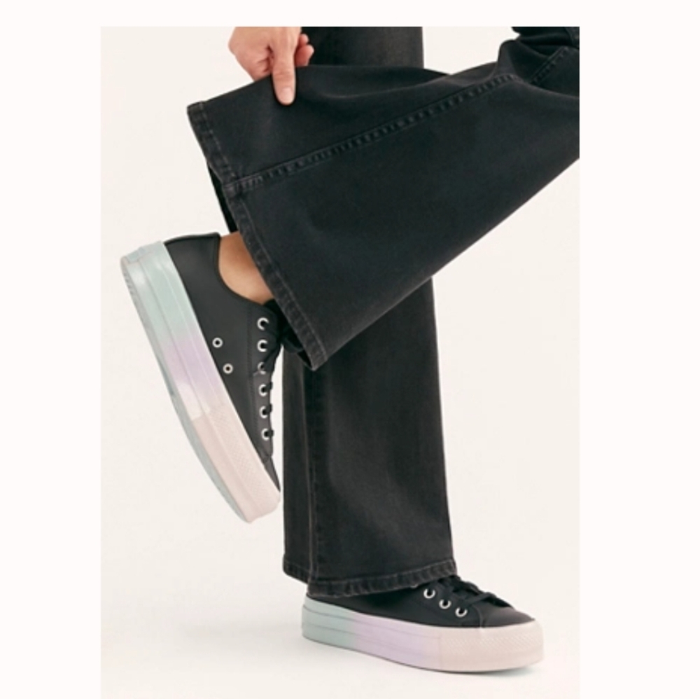 PLATFORM CONVERSE WITH POLAR BLUE SOLES